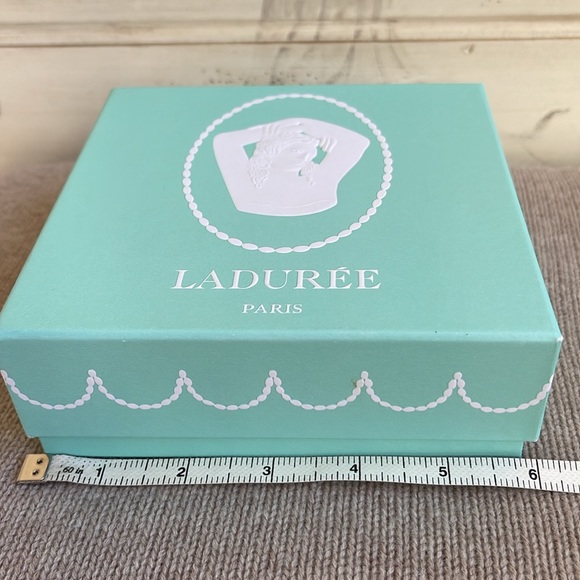 LADURÉE PARIS BOX - Picture 10 of 10
